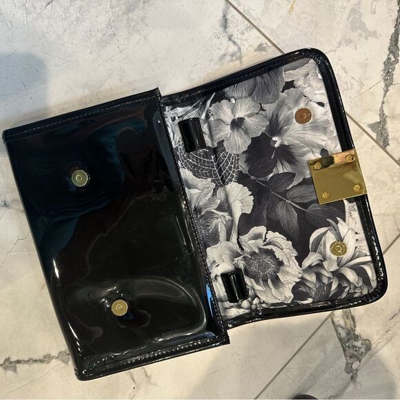 Ted Baker |  Black Clutch with Ribbed Texture - Picture 7 of 9